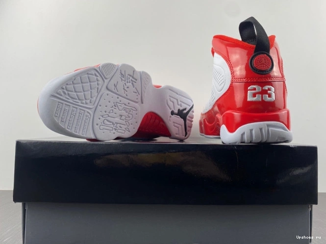 302370-160 White 9 Retro Gym Red Jordan 0419